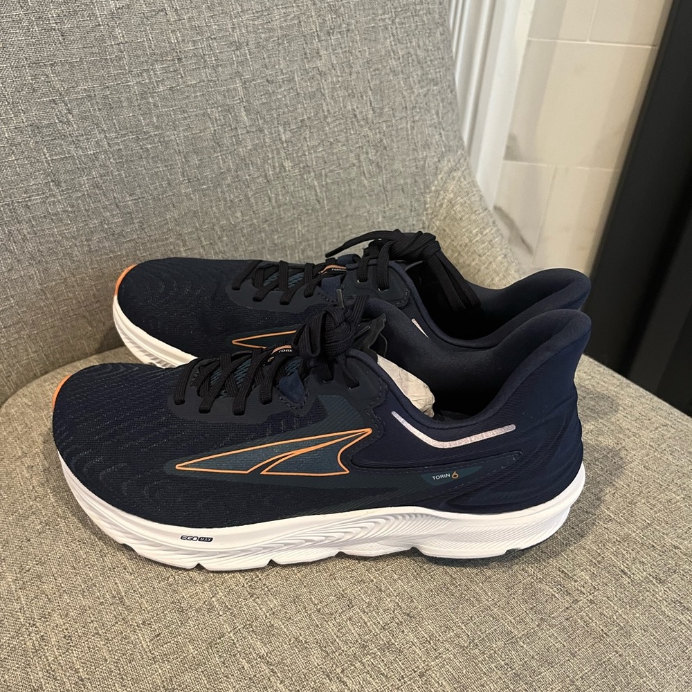 Women’s a Altra Torin